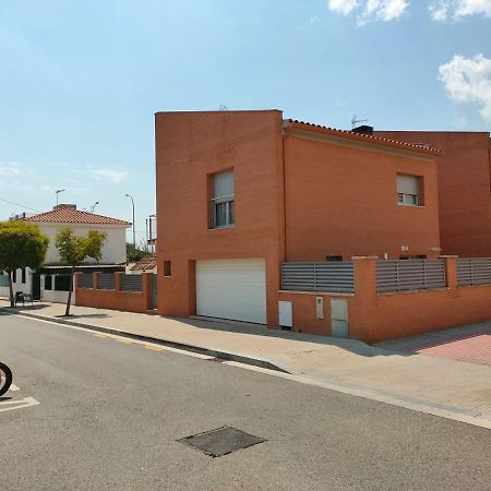 Chalet Amplio Con Jardin Y Zona Barbacoa. Реус Экстерьер фото