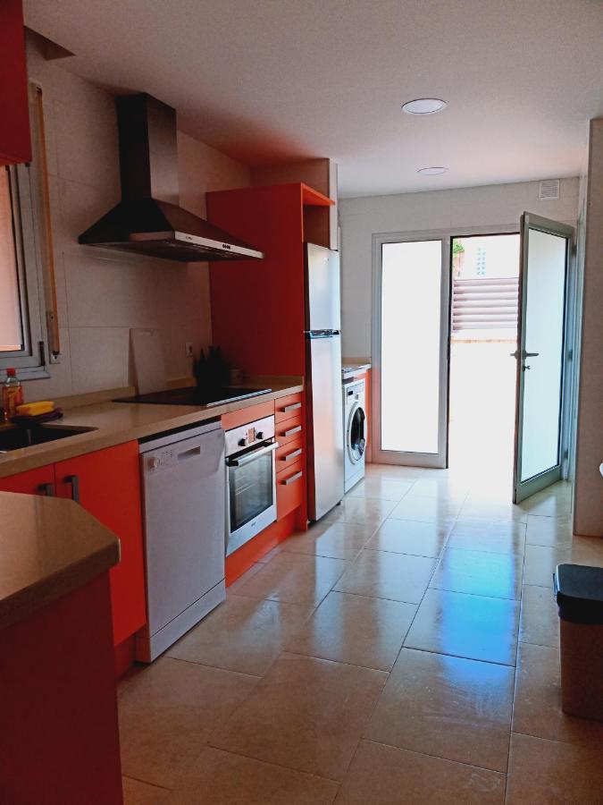 Chalet Amplio Con Jardin Y Zona Barbacoa. Реус Экстерьер фото