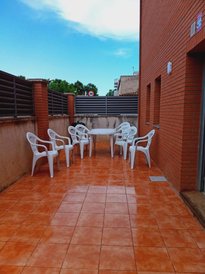 Chalet Amplio Con Jardin Y Zona Barbacoa. Реус Экстерьер фото